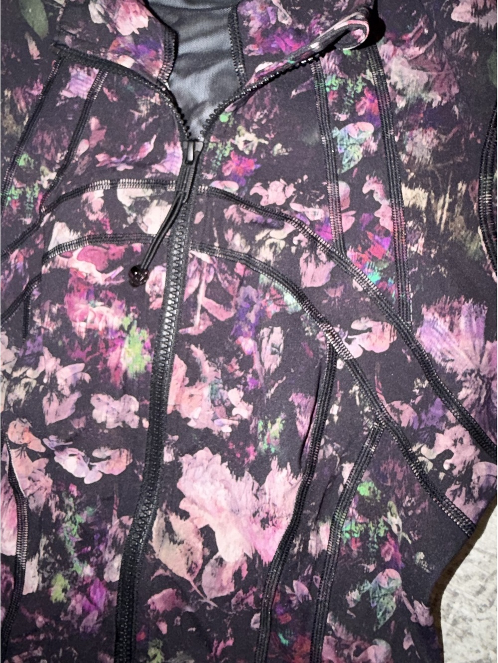 NWOT Lululemon Luxtreme Define Jacket Floral Illusion size 4 - Picture 3 of 5